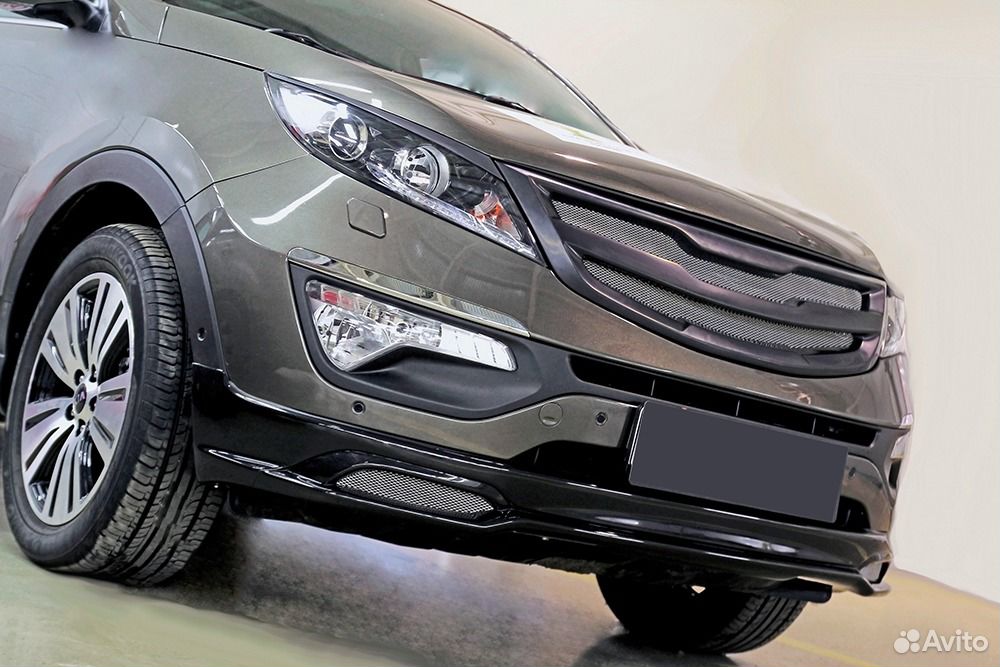 Решетка радиатора KIA Sportage III (1 поперечина)