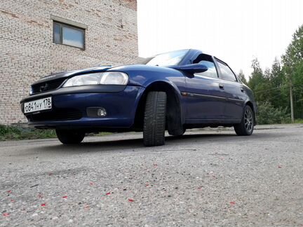 Opel Vectra 2.0 МТ, 1997, седан
