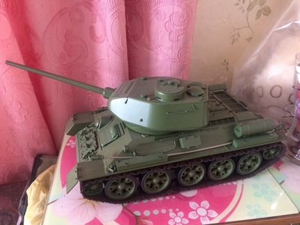 Модель танка Т-34 + пушка