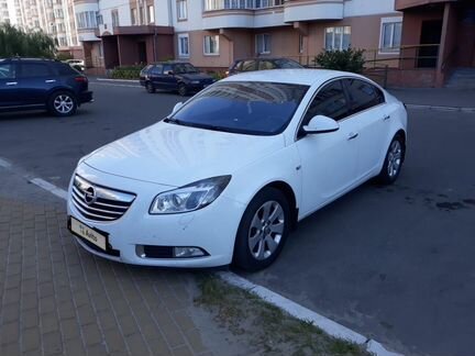 Opel Insignia 2.0 AT, 2012, седан