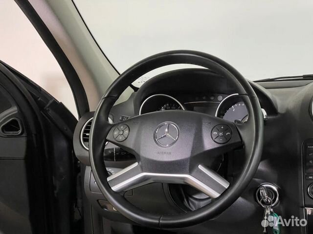 Mercedes-Benz M-класс `2011