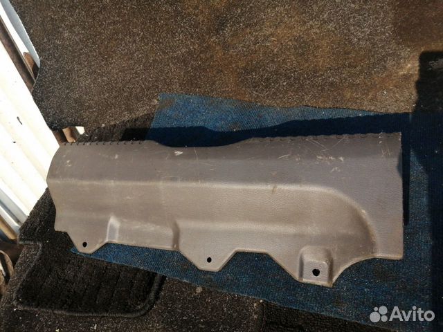 Обшивка багажника задняя Subaru Impreza GF