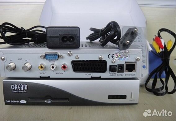 Продаю спутниковый ресивер Dreambox 500S б/у