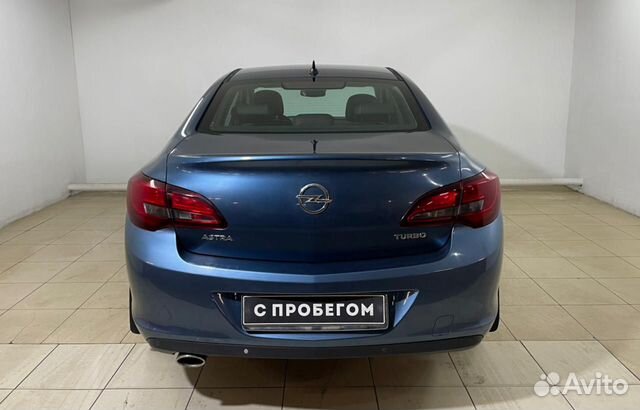 Opel Astra `2013