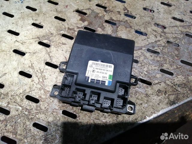 Блок управления дверью Mercedes ML W164 GL X164