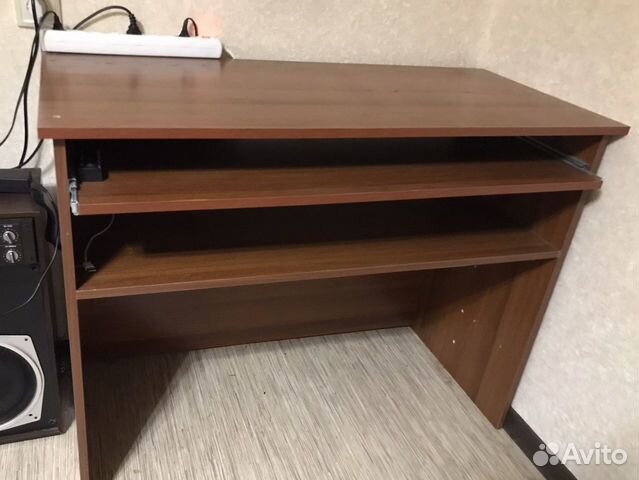 Стол письменный