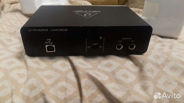 Внешняя звуковая карта Behringer umc202