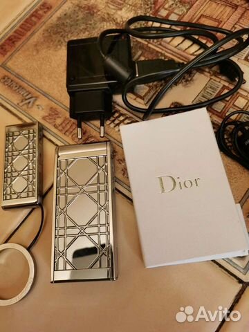 Телефон Dior Christian