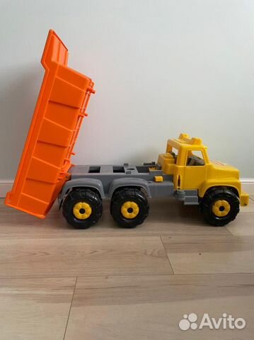 Игрушка грузовик, большая, до 5 лет можно катать