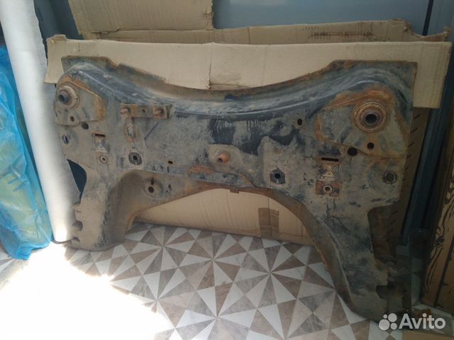 Балка подмоторная Nissan E11 механика