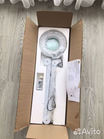 Лампа лупа на струбцине настольная