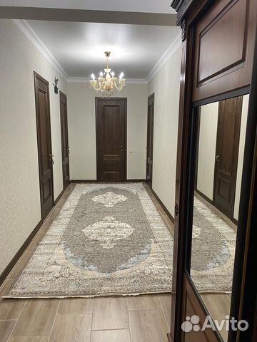 

2-к. квартира, 100 м², 12/18 эт.