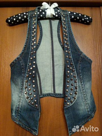 Мега стильная джинсовая жилетка Stradivarius Мега стильная джинсовая жилетка Stradivarius