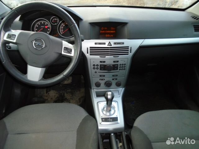 Разбираю Opel Astra H Опель Астра Ш седан 2009 z