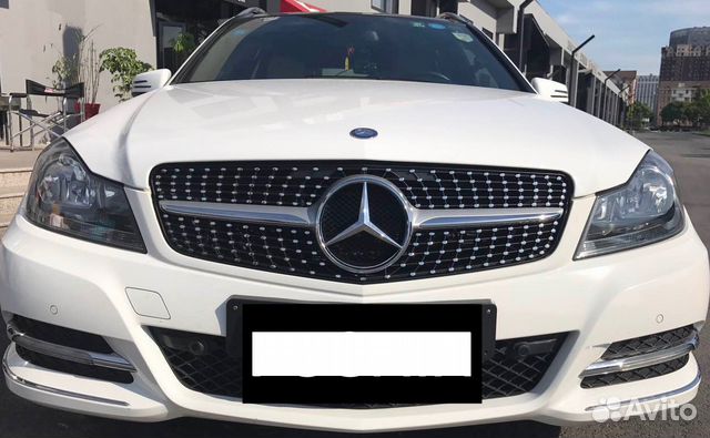 Решетка радиатора Mercedes C-class W204 2006-2014 Решетка радиатора Mercedes C-class W204 2006-2014