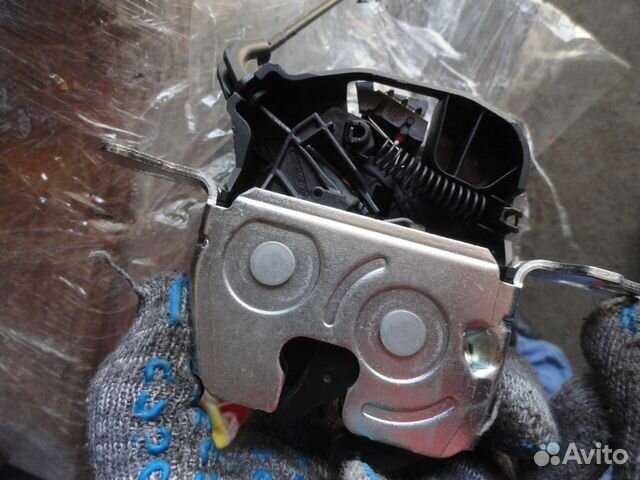 Mercedes w205 замок крышки багажника Mercedes w205 замок крышки багажника