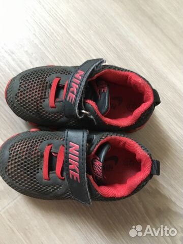 Детские кроссовки nike Детские кроссовки nike
