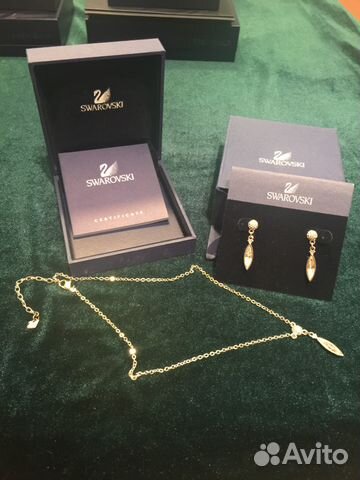 Swarovski оригинал. Комплект: колье+серьги Swarovski оригинал. Комплект: колье+серьги