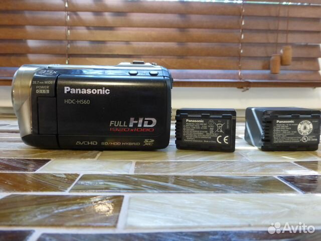 Цифровая видеокамера Panasonic HDC-HS60 120 Гб