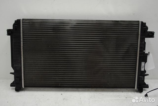 Радиатор охлаждения Mercedes Sprinter VW Crafter