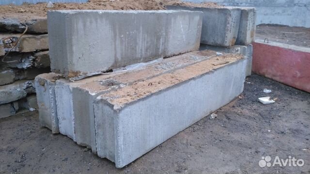 Блоки для фундамента 2.4х0.3х0.6 б/у Блоки для фундамента 2.4х0.3х0.6 б/у