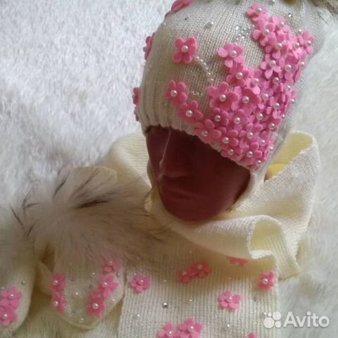 Шапки и комплекты с помпонами Шапки и комплекты с помпонами
