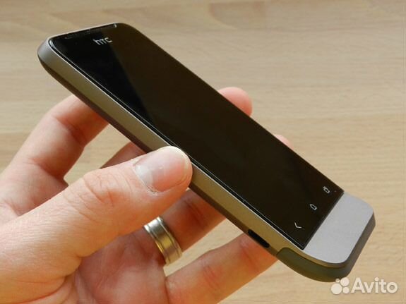 Смартфон HTC One V Смартфон HTC One V