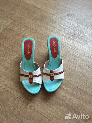 Босоножки кожаные