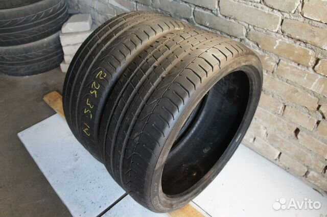 Летние шины бу R19 225/35/19 Pirelli P Zero пара