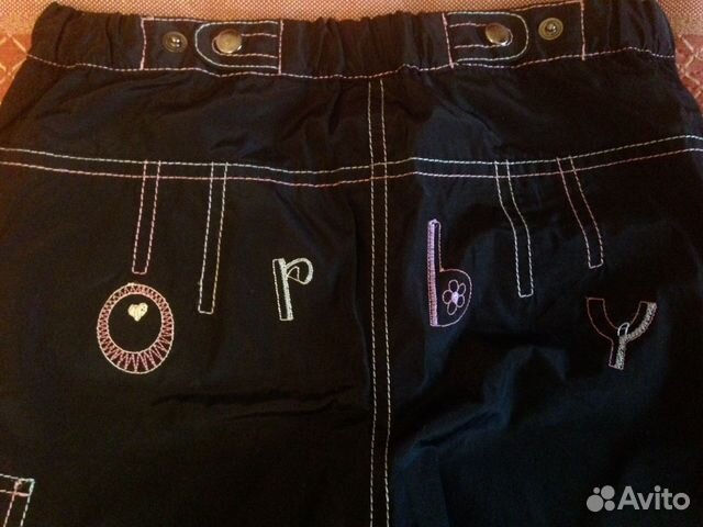 Брюки из полиэстра на девочку рост 122 см Брюки из полиэстра на девочку рост 122 см
