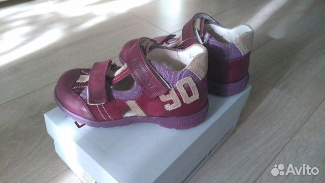 Сандали новые 28 размер