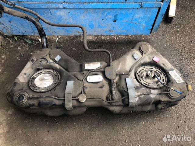 Бак топливный Mercedes W212 Бак топливный Mercedes W212