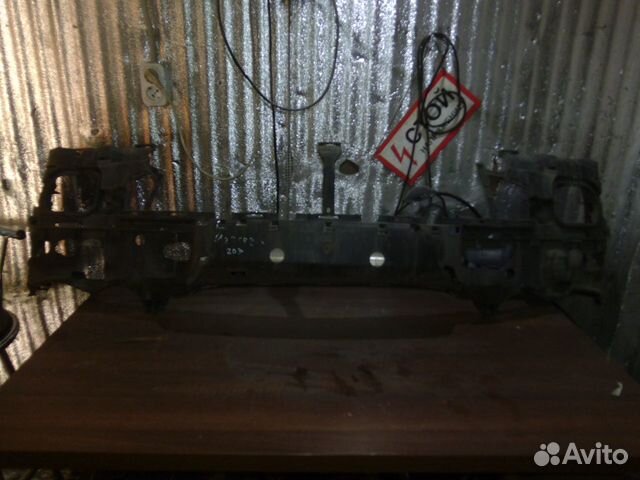Наполнитель переднего бампера Мерседес W203