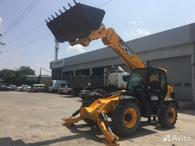 Телескопический погрузчик JCB 540-140