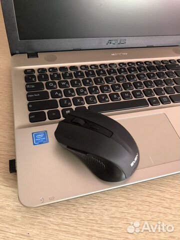 Ноутбук asus D541N