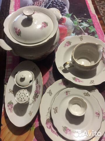 New dining set for 6 persons