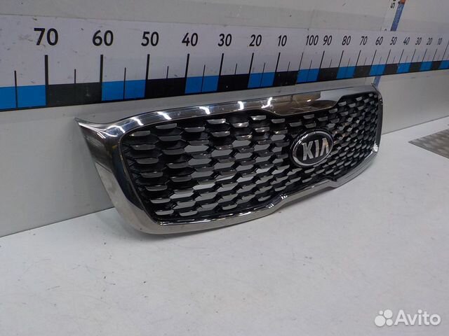 Решетка радиатора на Kia Sorento