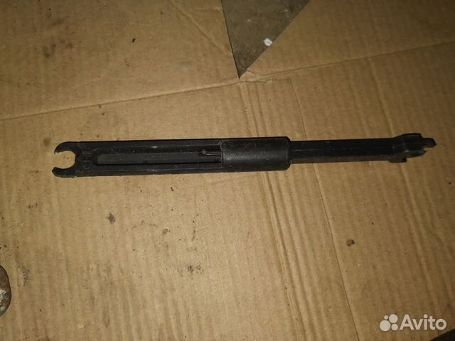 Форд фокус 2 Тяга капота Запчасти