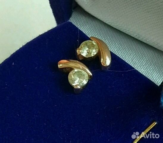 Золотые сережки гвоздики 1.45