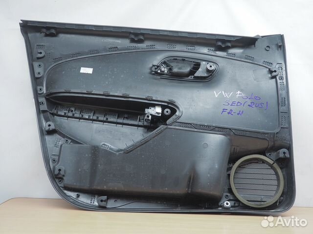 Обшивка двери передней правой VW Polo Обшивка двери передней правой VW Polo