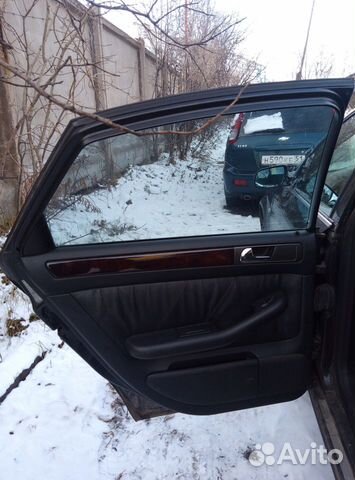 Дверь задняя правая Audi A6 1999 год