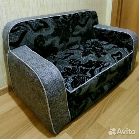 Диванчик