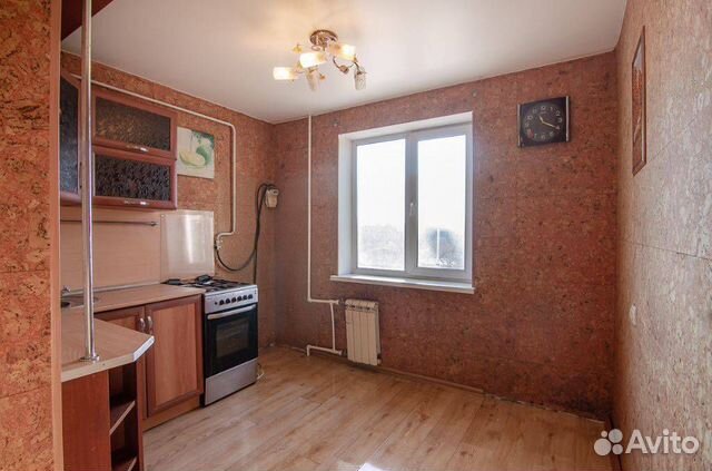 1-к квартира, 32 м², 1/10 эт. 1-к квартира, 32 м², 1/10 эт.