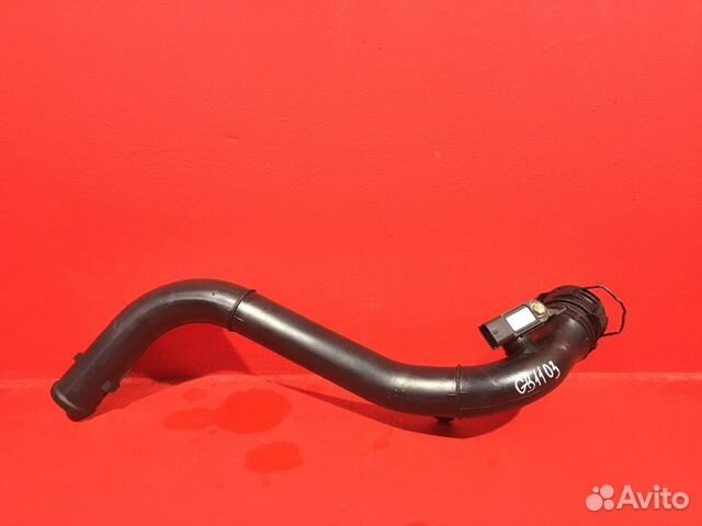 Патрубок интеркулера Nissan Juke F15 K9K410 Патрубок интеркулера Nissan Juke F15 K9K410