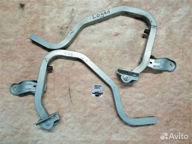 Петли крышки багажника Renault Logan