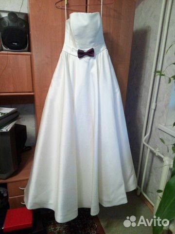 Шикарное атласное платье 44р