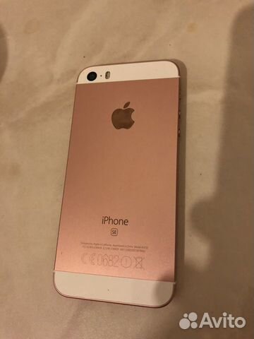 Телефон iPhone 5 se