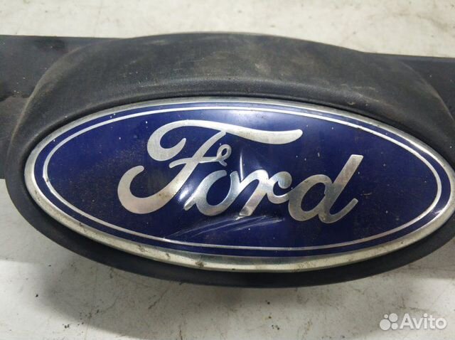 Решетка радиатора Ford Focus 3 2011-2017