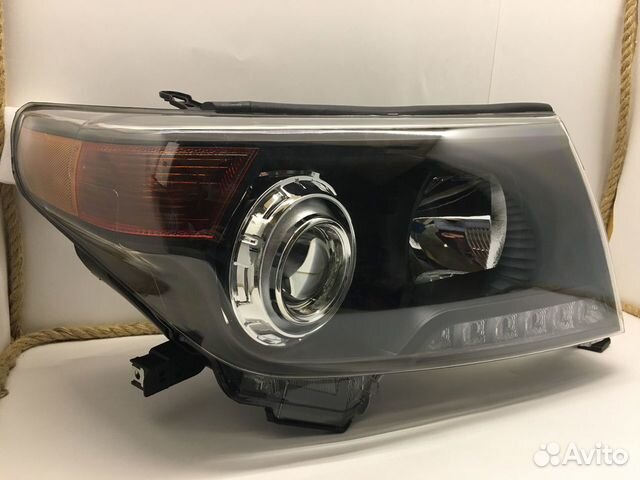 Фары передние Toyota Land Cruiser 200 (12-15) Фары передние Toyota Land Cruiser 200 (12-15)
