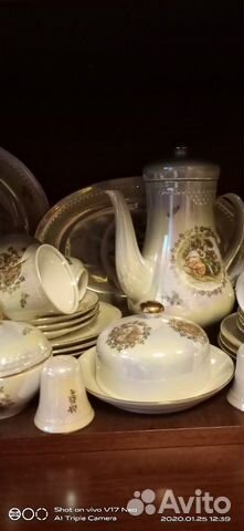 Сервиз кофейный -чайный на 12 персон, и столовый н
